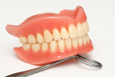 Съемные зубные протезы